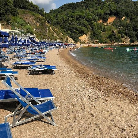 La Castellana Una Finestra Sul Mare- Air Conditioned Lerici Luaran gambar